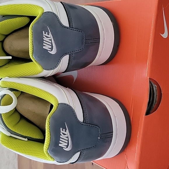 Nike Air Prestige II Women Gray & Lime Green - Picture 3 of 12